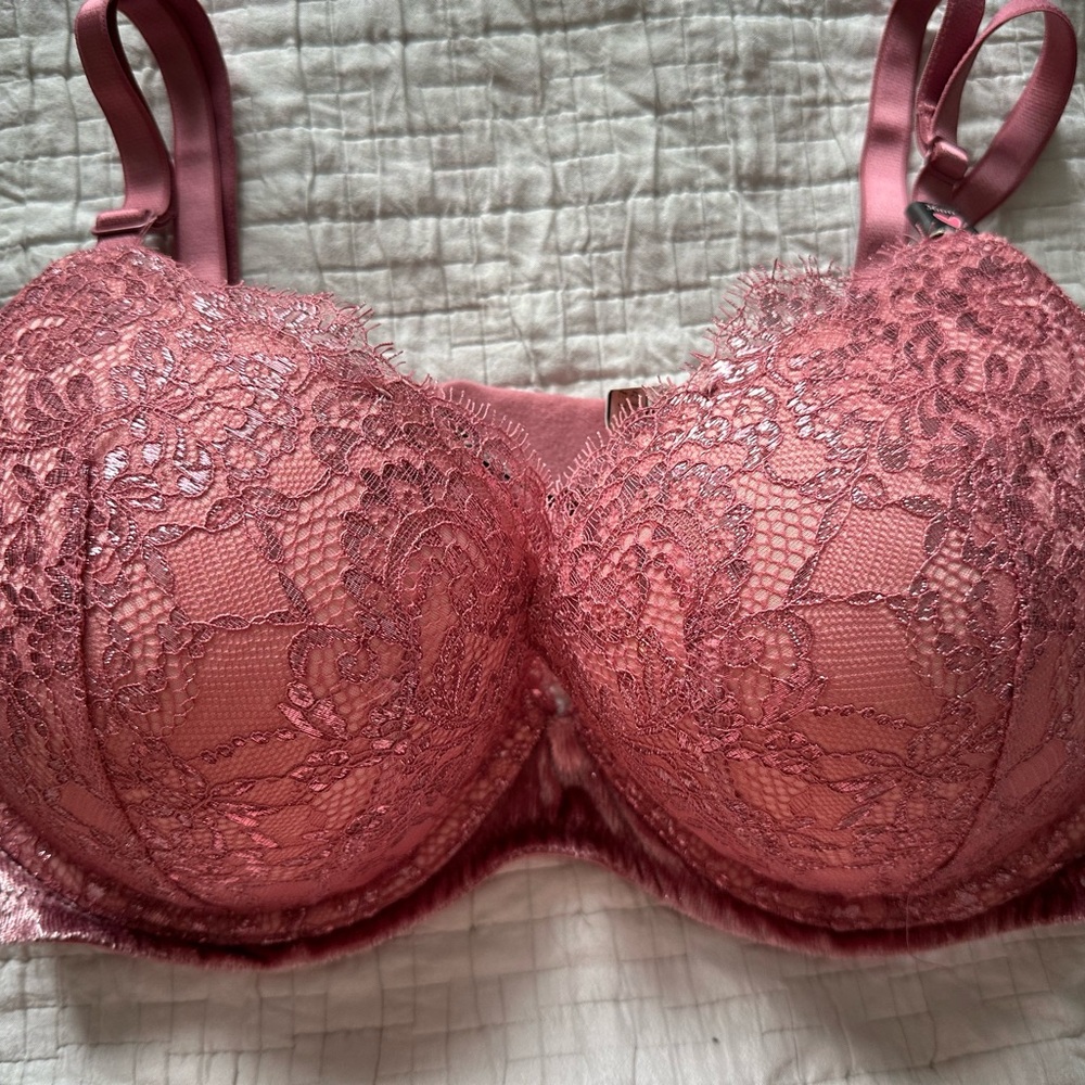 Victoria's Secret Pink Lace Bra